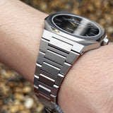 D1 Milano Ultra Thin Black Dial Silver Steel Strap Watch for Men - D1-UTBJ14 Authentic Buy Shop Now